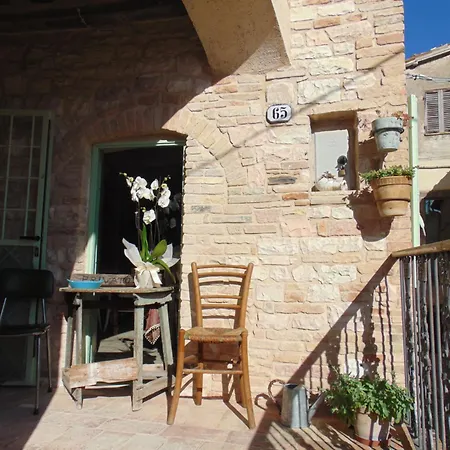 Apartamento Se051 - Palazzo D'arcevia, Accogliente Trilocale Ristrutturato
