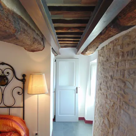Apartamento Se051 - Palazzo D'arcevia, Accogliente Trilocale Ristrutturato *